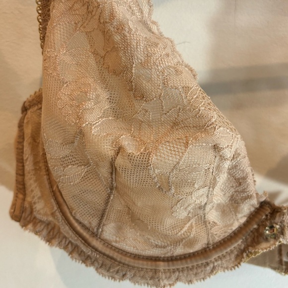 SOMA Sz 38D Bra Lace Underwire Sheer Adjustable Back and Straps - Picture 3 of 5